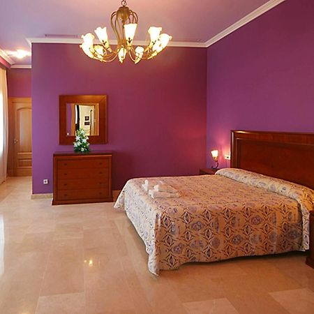 Villa With 4 Bedrooms In Las Lagunas De Mijas, With Wonderful Mountain Extérieur photo